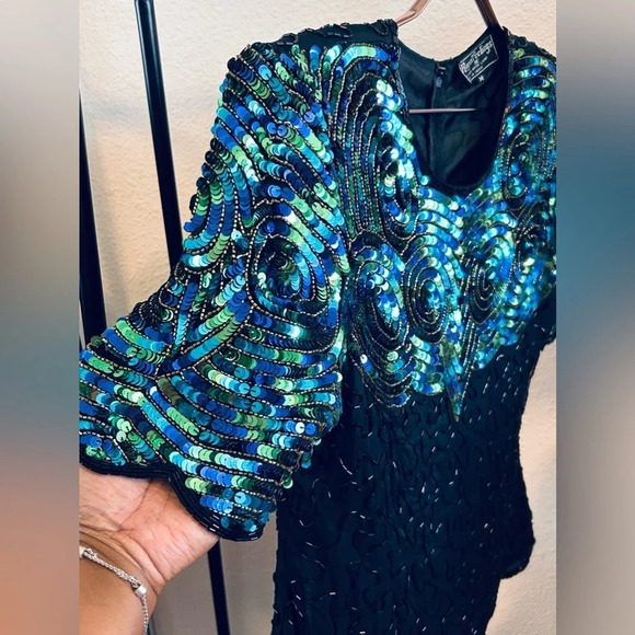 Vintage Sequin and Beaded 100% Silk Blouse- Size Medium - Picture 2 of 4